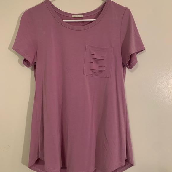 Ripped detailed top - Picture 1 of 2